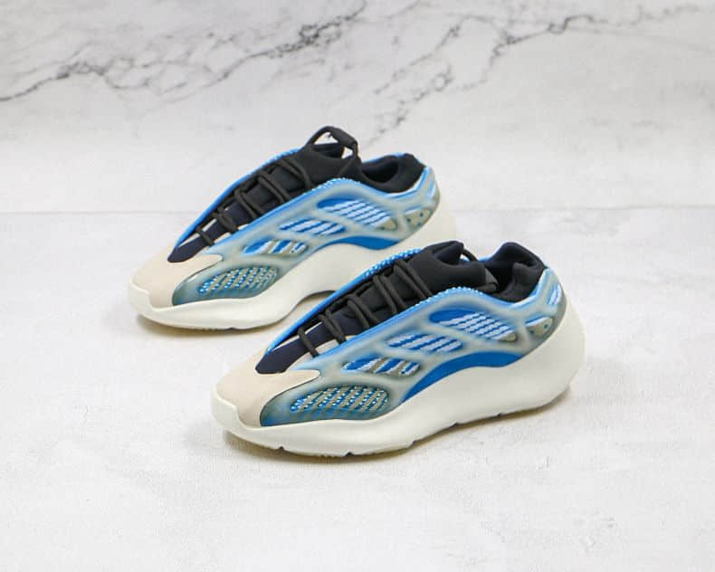 Buy Fake Yeezy 700 V3 azareth shoes on our online shoe store (2)